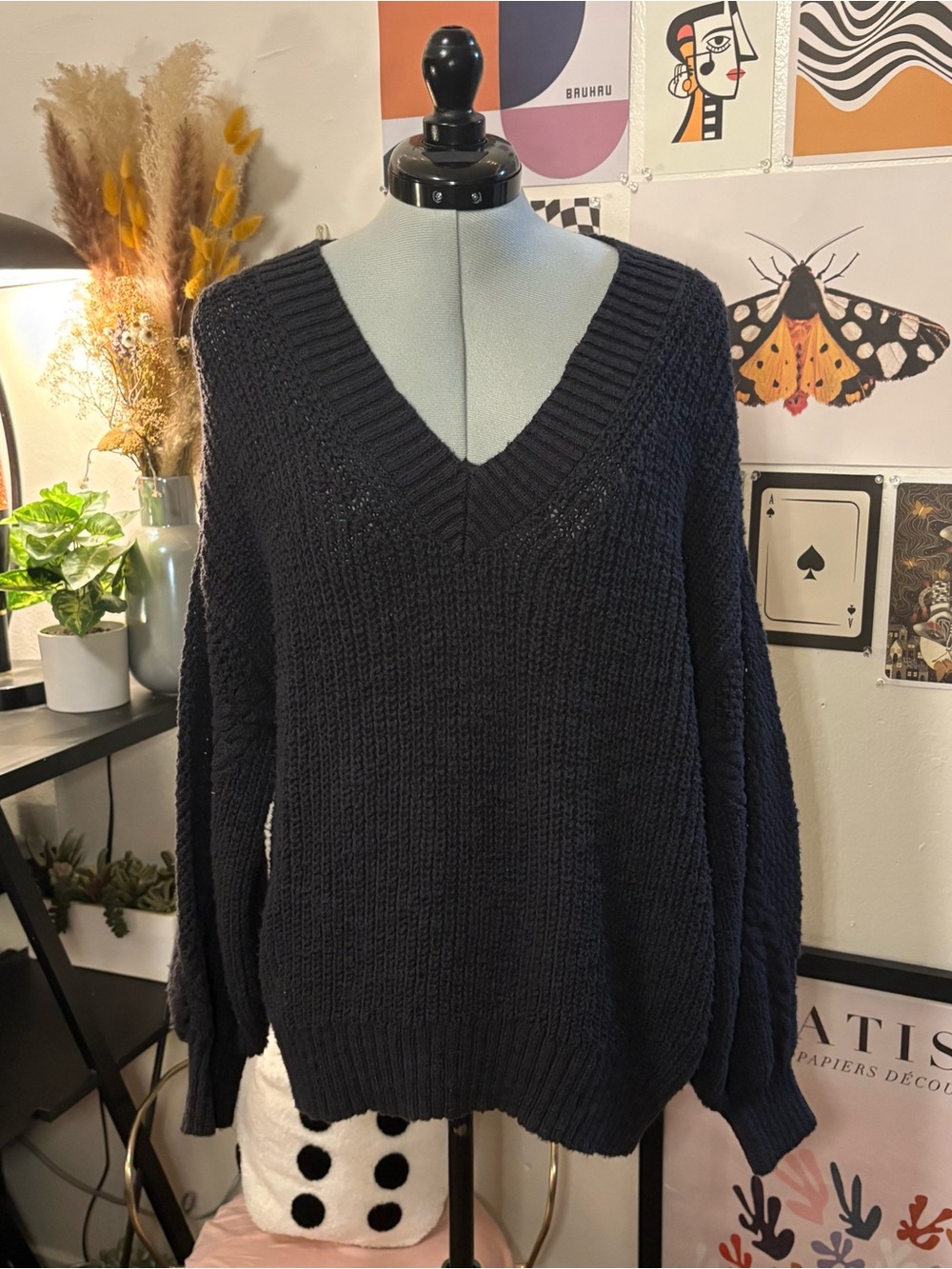 American Eagle Oversized V-Neck Chunky Knit Sweater XS